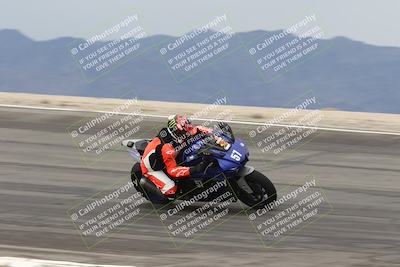 media/Nov-15-2025-Race Pace (Sat) [[8de605a2d8]]/Verified Riders/Bowl (1020am)/